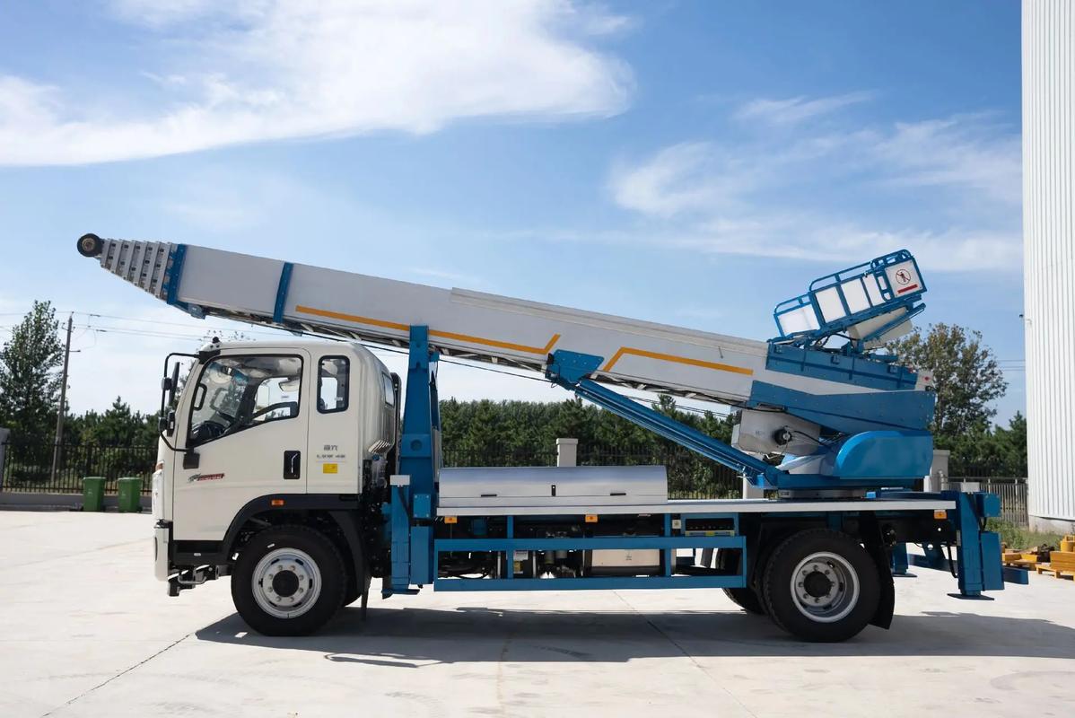 南京秦淮云梯上料车租赁费用