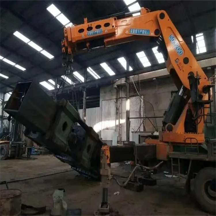 南京秦淮130吨折臂吊车出租吊机租赁附近电话